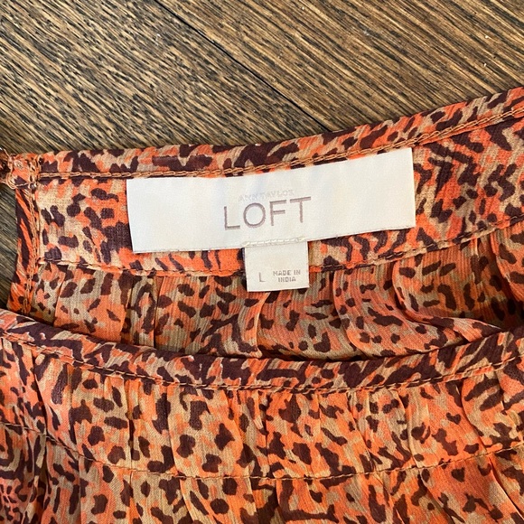 LOFT Patterned Top - Picture 2 of 3